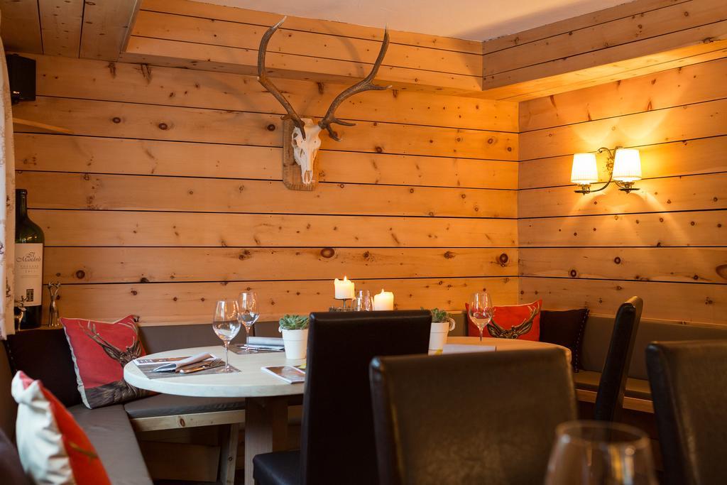 Hotel Cervo Sils Maria Buitenkant foto