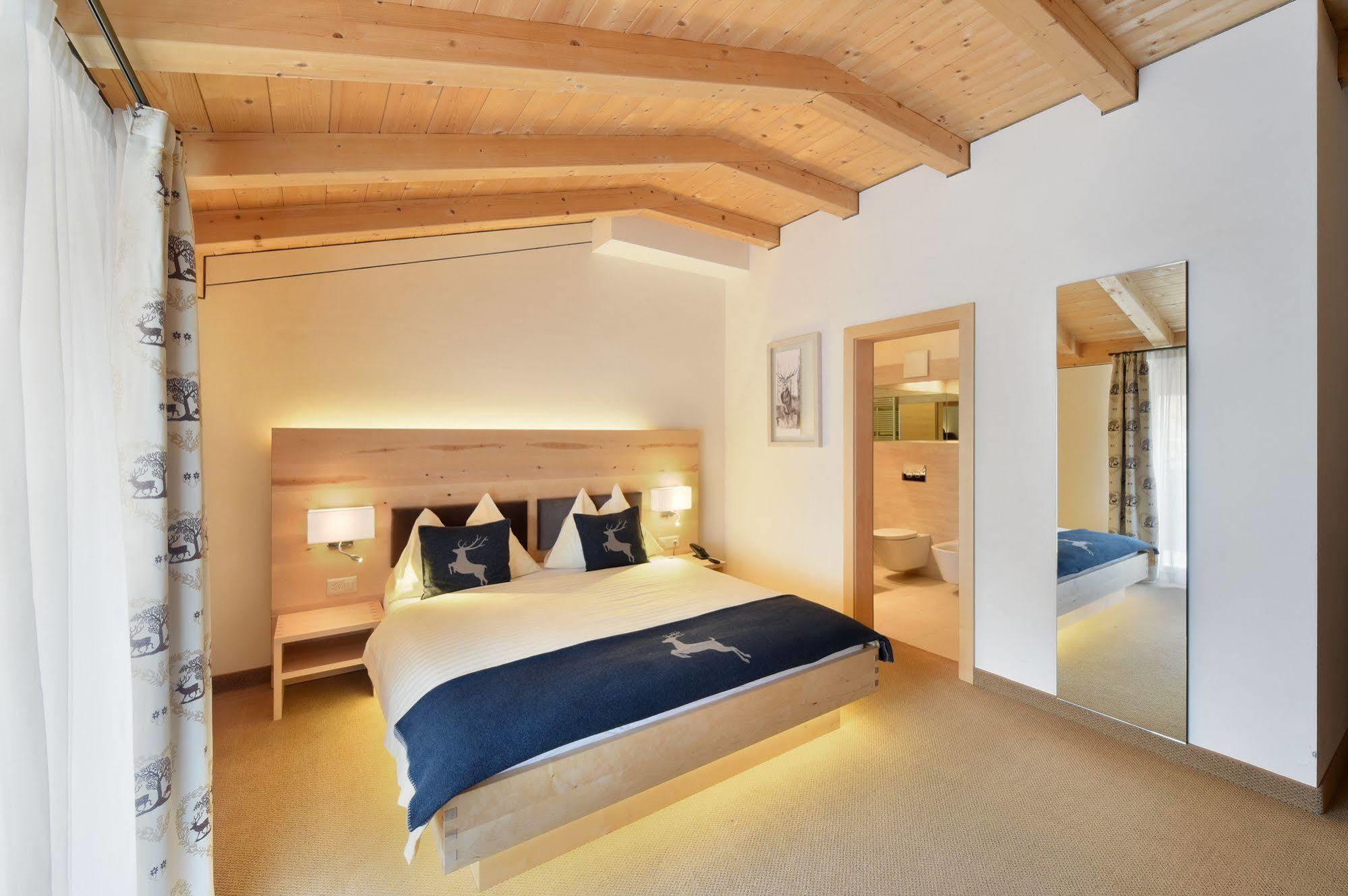 Hotel Cervo Sils Maria Buitenkant foto