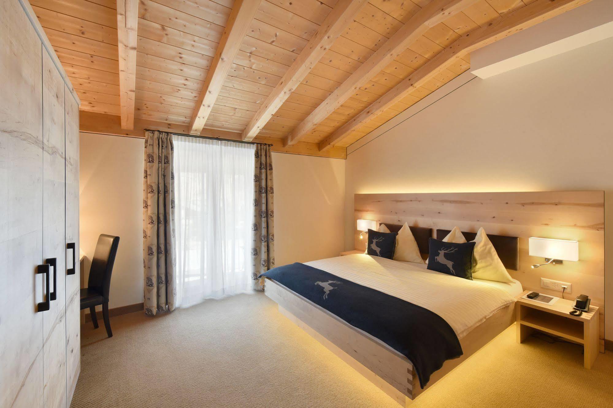 Hotel Cervo Sils Maria Buitenkant foto